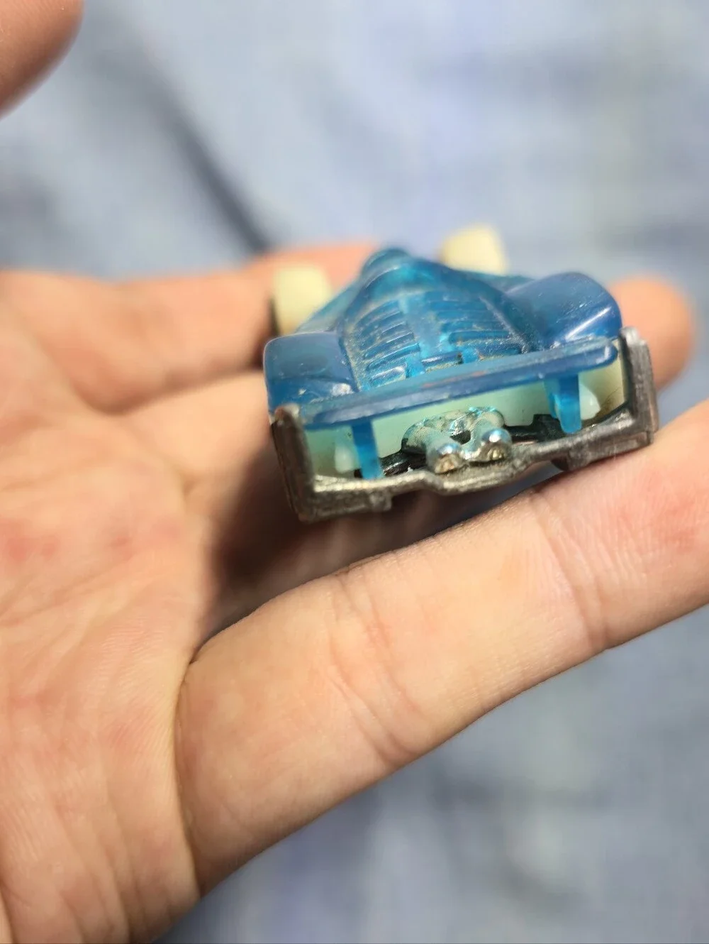 Mattel HotWheels  1996 Road Rocket Iceman Die Cast Car